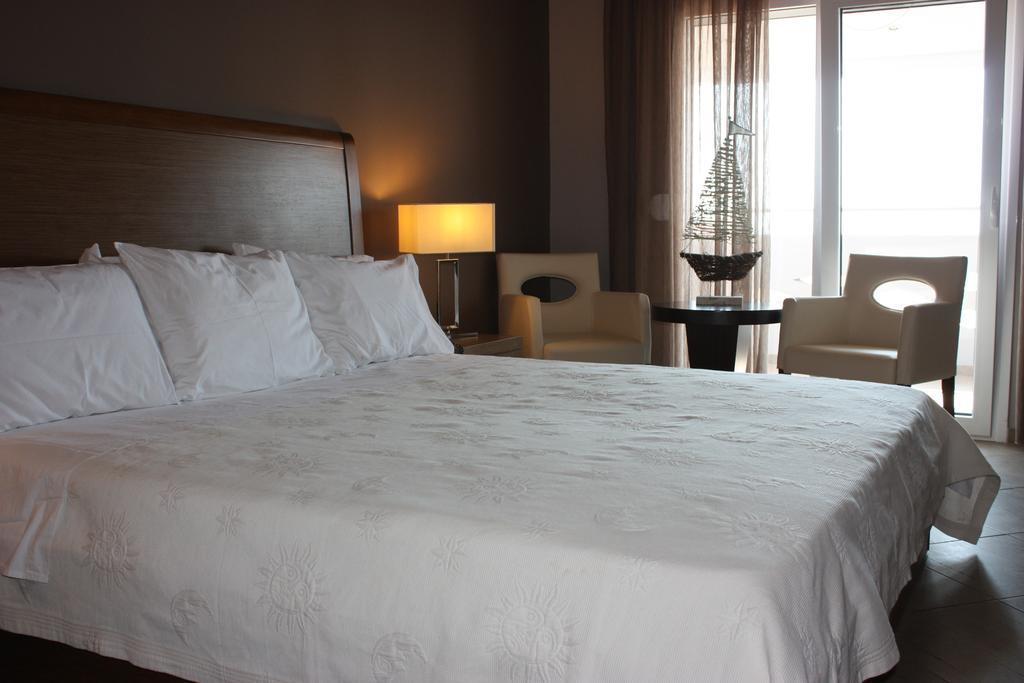 Hotel Cariatis Nea Kallikrateia 외부 사진