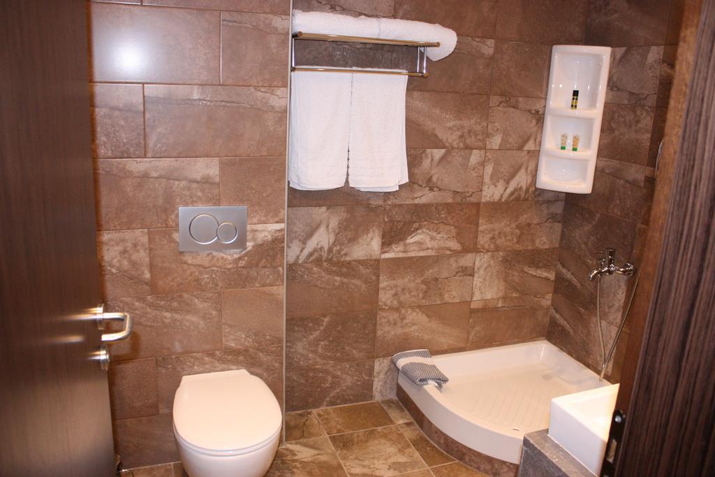 Hotel Cariatis Nea Kallikrateia 외부 사진