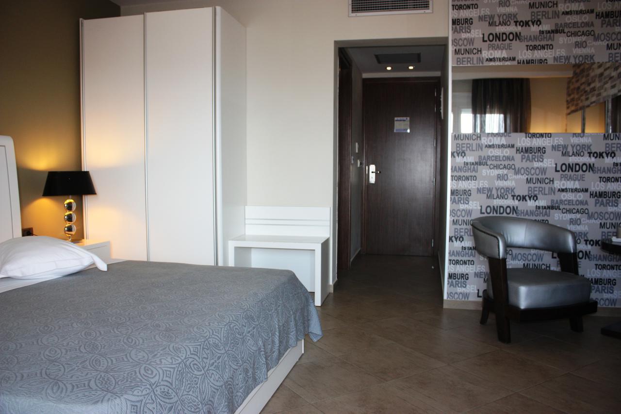 Hotel Cariatis Nea Kallikrateia 외부 사진